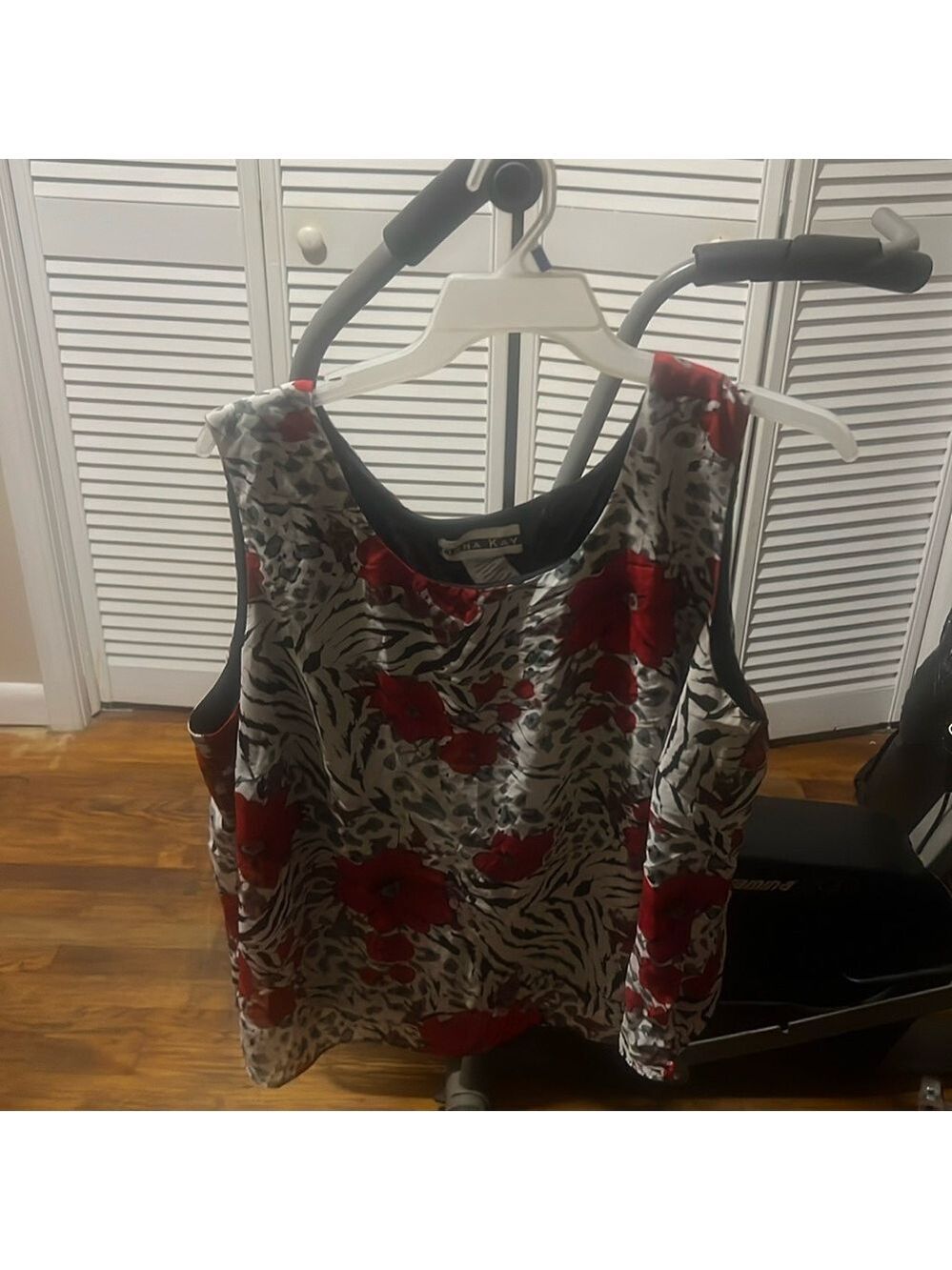 Women shirt